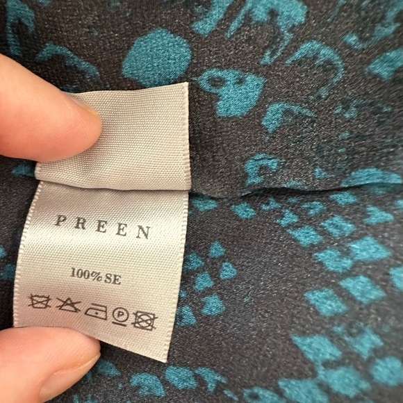 Preen by Thornton Bergazzi Off-the-Shoulder Silk Top, size XS - Picture 3 of 5